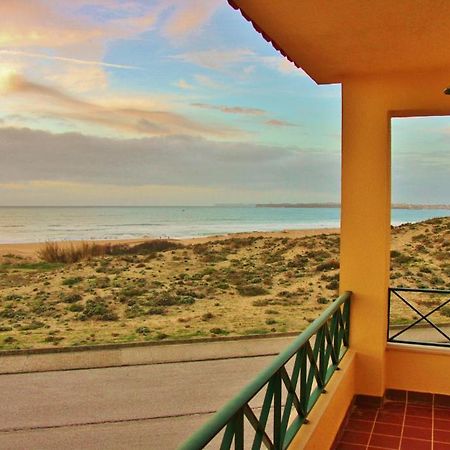 Supertubos Beach Hostel Атоґія-да-Балея Номер фото