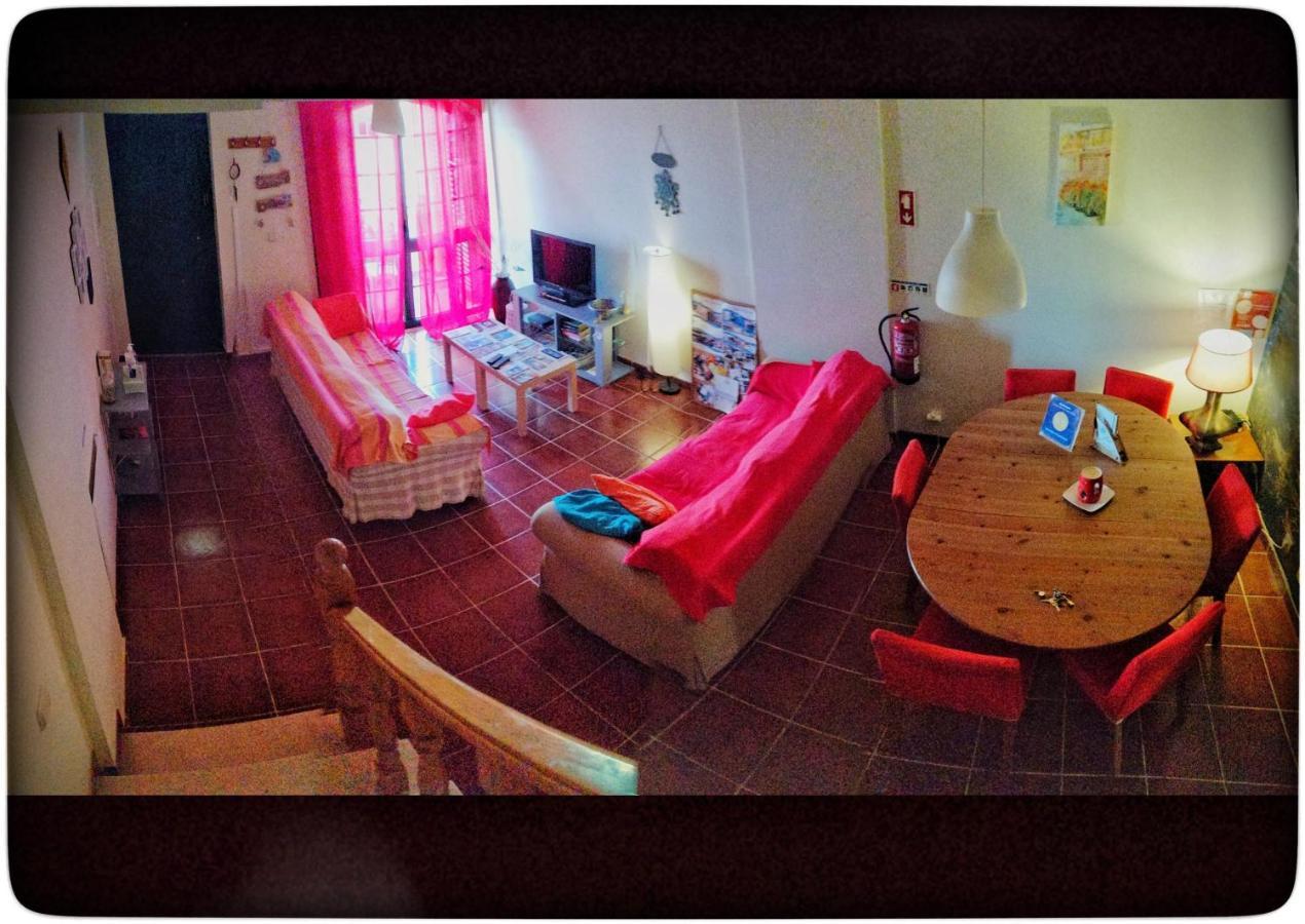 Supertubos Beach Hostel Атоґія-да-Балея Екстер'єр фото