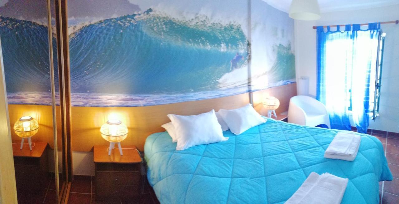Supertubos Beach Hostel Атоґія-да-Балея Екстер'єр фото