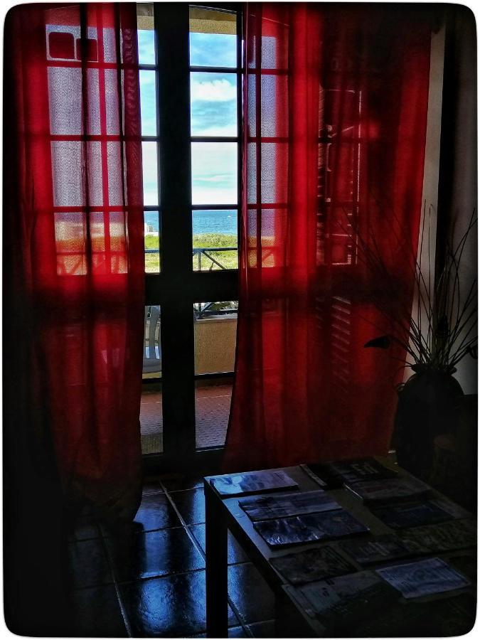 Supertubos Beach Hostel Атоґія-да-Балея Екстер'єр фото