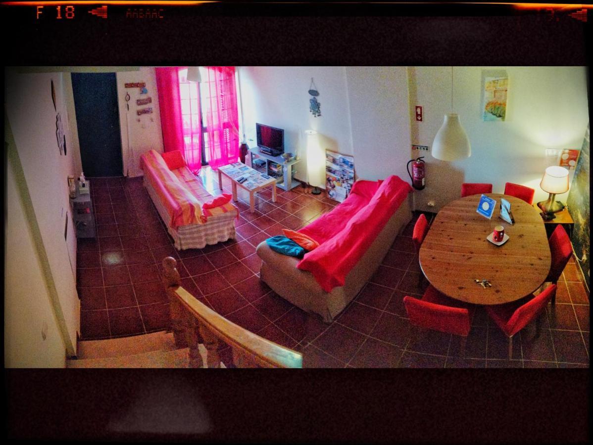 Supertubos Beach Hostel Атоґія-да-Балея Екстер'єр фото