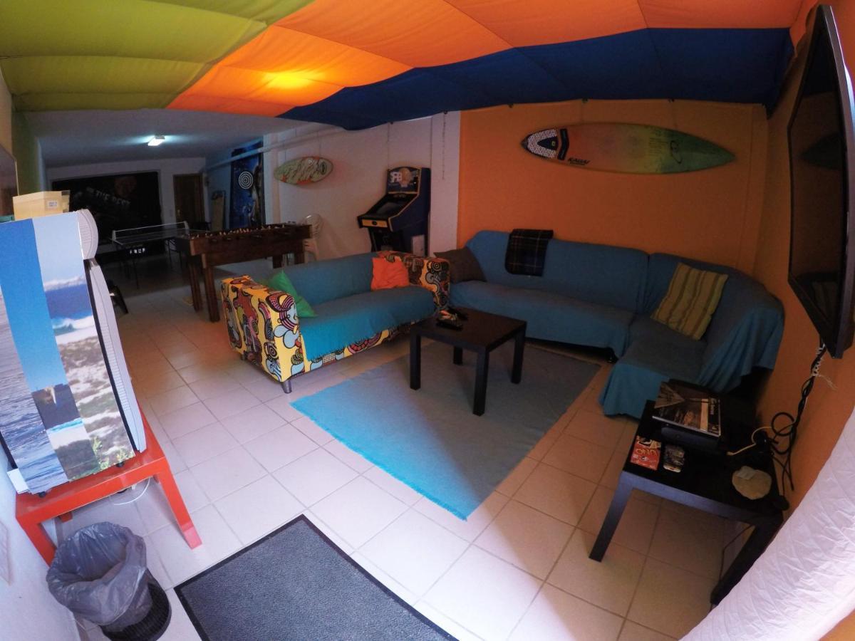 Supertubos Beach Hostel Атоґія-да-Балея Екстер'єр фото