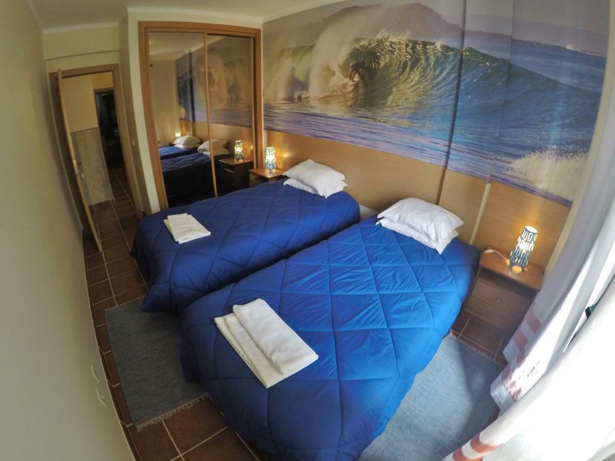 Supertubos Beach Hostel Атоґія-да-Балея Екстер'єр фото